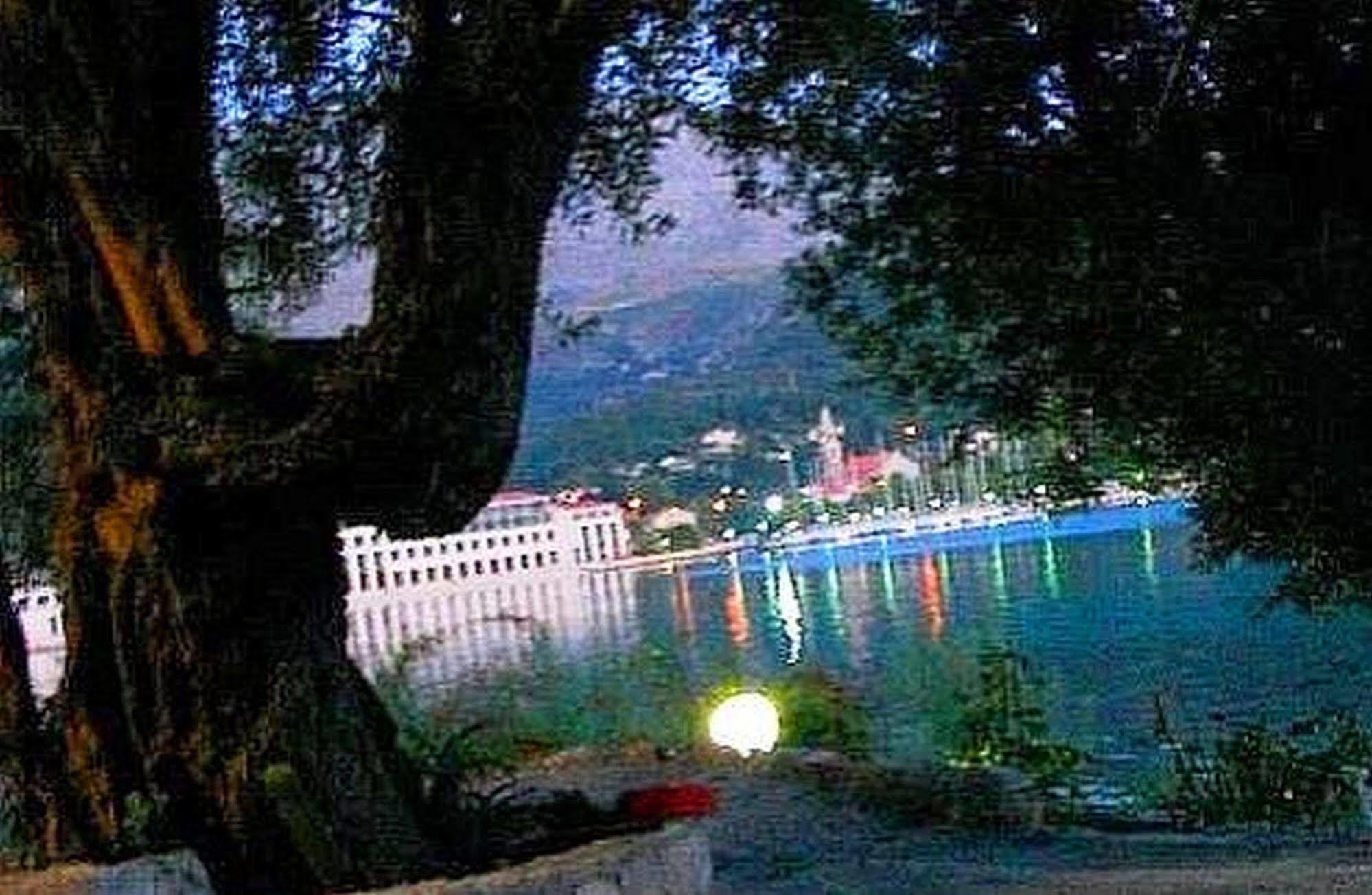 Villa Adria Slano Buitenkant foto
